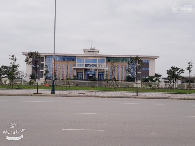 Bán nhà 132m2 mặt tiền ngay trung tâm hành chính huyện Sơn Tịnh, Quảng Ngãi