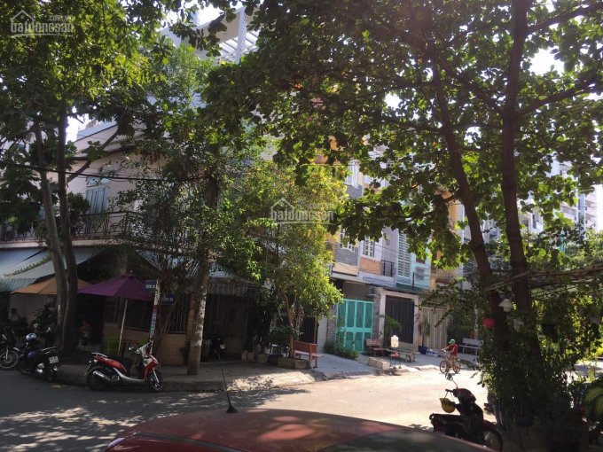 Nhà đẹp, vị trí KD MT Đường 18A Phước Bình, gần chợ và công viên Phước Bình
