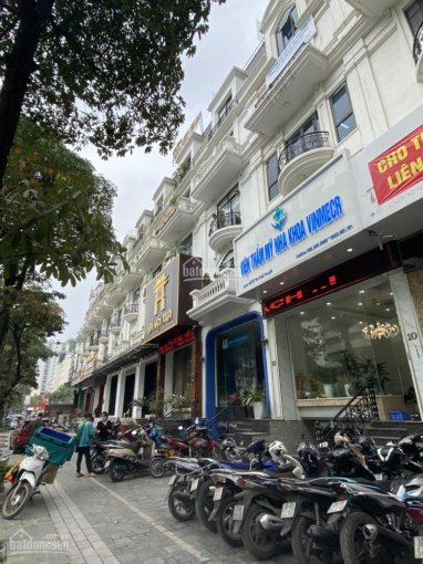 Cần bán mặt phố Trần Văn Lai, DT 142m2 x 4 tầng, MT 6.8m, KD sầm uất giá 41 tỷ - 0832.108.756