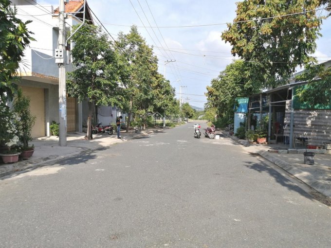 Bán đất tặng nhà khu tái định cư Đất Lành, Vĩnh Thái, TP Nha Trang