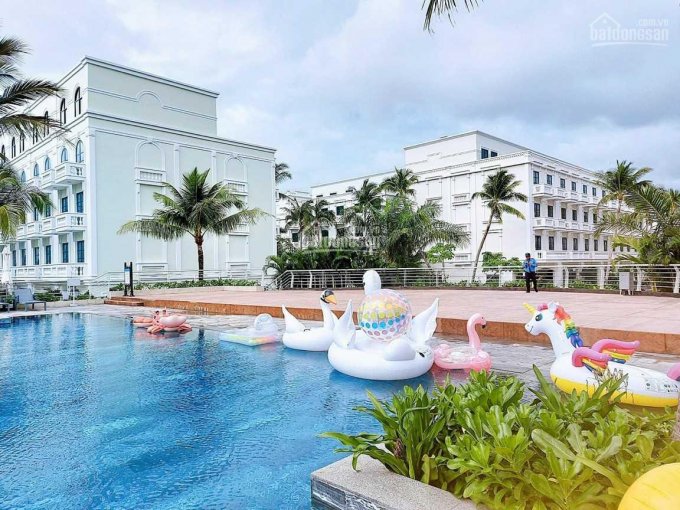 Bán khách sạn biển mini hotel Bãi Trường, ngay Hồ Bơi và Phố đi bộ chợ đêm Waterfront, giá 18 tỷ
