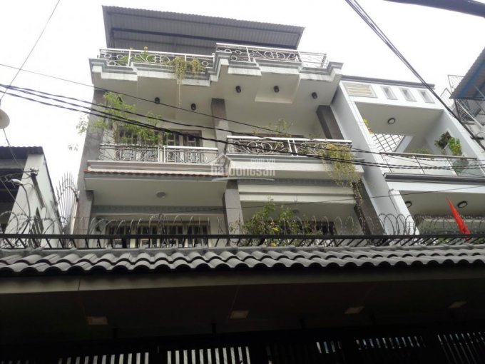 Chính chủ bán nhà mặt tiền đường Huỳnh Văn Một, Tân Phú, DT: 4x18m, nhà trệt, lửng, giá 7.5 tỷ