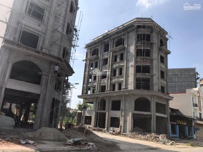 Bán nhà phố mặt đường 42m - cạnh đại học TDTT Từ Sơn sổ đỏ lâu dài - giá chỉ 55tr/m2