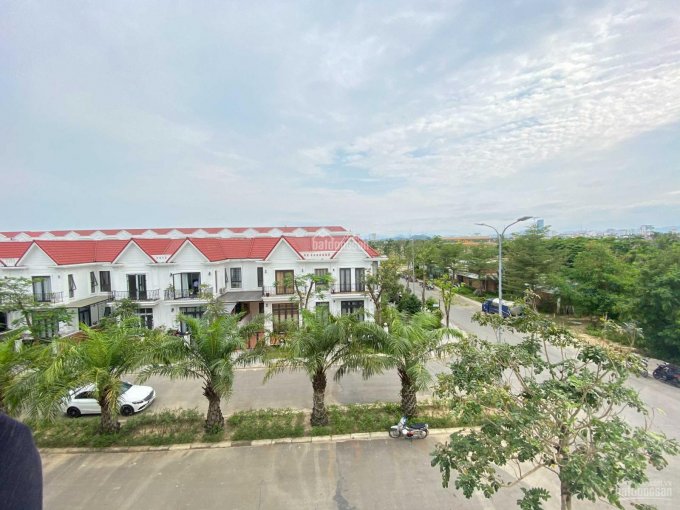 Shophouse 2 mặt tiền trục 60m Royal Park, đối diện Eco Garden, hàng hiếm giá tốt