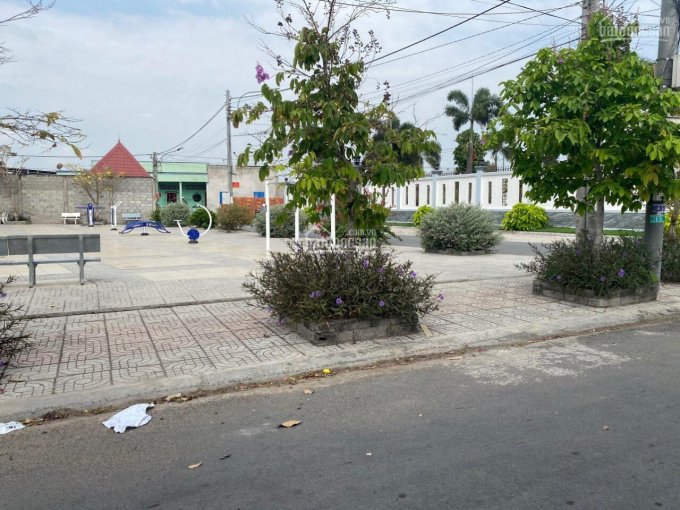 Chính chủ cần sang lại đất 202m2 ở KDC Phúc Giang, đường Phan Văn Mảng, Bến Lức, Long An