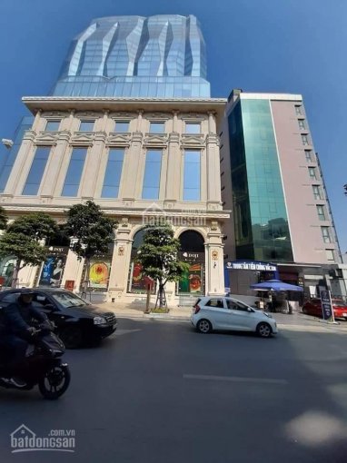 Mặt phố Nguyễn Thái Học 36m2 T1 MT 3.7m đường ô tô tránh cho thuê 35 tr/th 7 tỷ Hoàn Kiếm