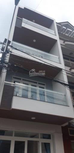 Bán nhà mới xây tặng full nội thất đường Số 8 Bình Phú Q6, DT 4x18m 4 tấm sổ riêng. LH 0921.262.151