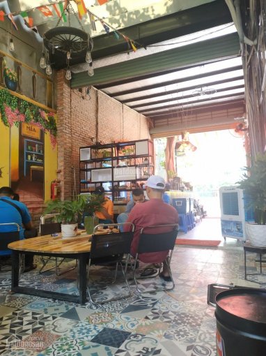 Bán nhà mặt tiền đang kinh doanh quán cafe gần Võ Văn Kiệt Q. 8, 17,9 tỷ. LH 0909036578
