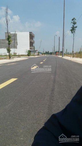 Tôi cần bán lô đất ở Cần Đước, mặt tiền QL 50 109m2 0328043404