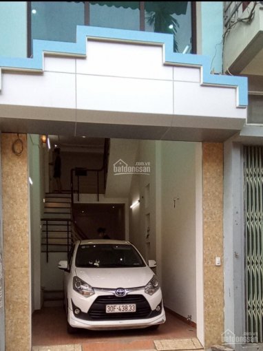 Bán nhà mặt phố Nguyễn Thái Học 3 tầng, mặt tiền 3m7 ô tô vào nhà giá chỉ 3,43 tỷ
