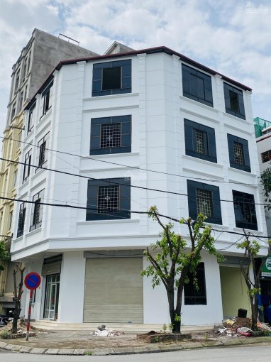 Chính chủ bán căn nhà 100m2 với 3 mặt tiền phố Quang Trung - Hà Đông