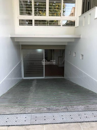 Bán nhà phố khu B mặt tiền đường số, giá 23 tỷ