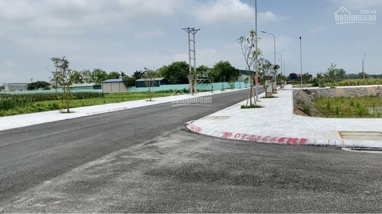 Bán đất đấu giá trung tâm TT Bút Sơn, Thanh Hoá mặt đường QL10, đường 7.5m, vỉa hè 4m. Giá đầu tư