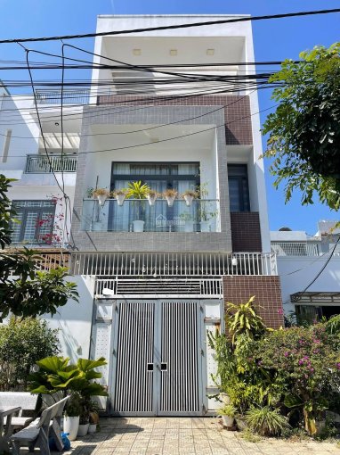 Đẹp! Bán nhà 3 tầng Phạm Tuấn Tài - đường 10m5, Nam Việt Á GD1 giá tốt. LH ngay Phụng Kim