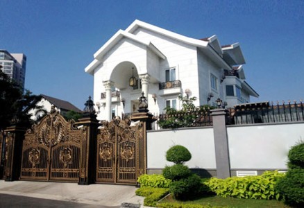 Chính chủ bán villa góc 2MT Trần Não, P. Bình An, Q2, DT (15x16m) CN 230m2, 2 tầng, giá 40 tỷ