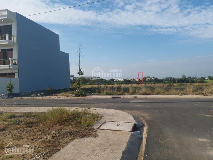Tôi cần bán lô đất ở Cần Đước, mặt tiền QL 50 109m2 0328043404