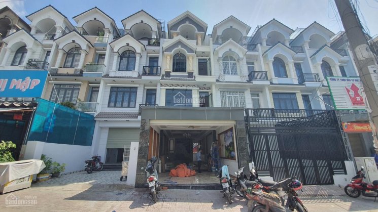 Bán căn nhà mặt tiền dự án Phú Hồng Thịnh 10, thành phố Dĩ An, diện tích sử dụng 220m2