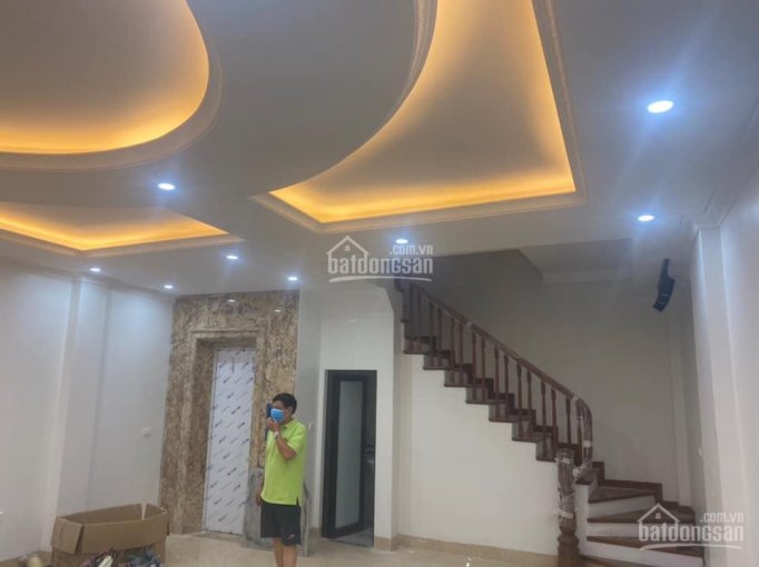 Bán gấp nhà mp Vũ Tông Phan giá rẻ, 9t thang máy đẹp long lanh. Dt 82/85m2 T1 x 9t mt 5m 27,5 tỷ