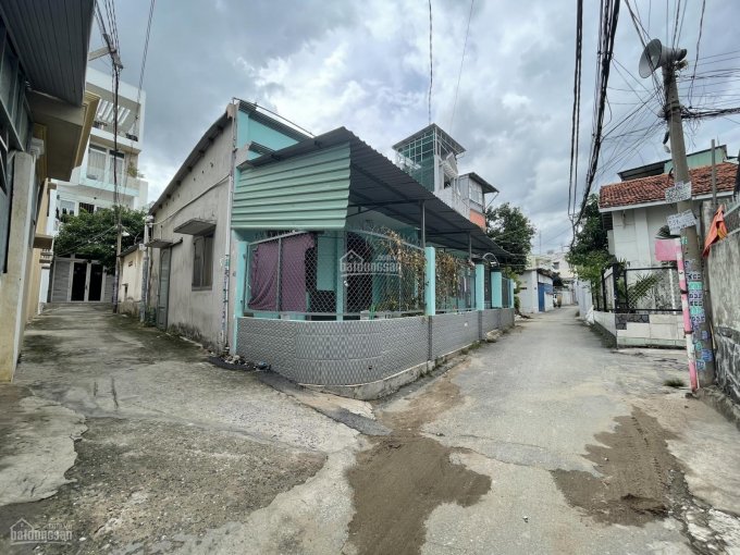 Nhà hẻm xe hơi sát mặt tiền đường Đặng Văn Bi phường Trường Thọ.