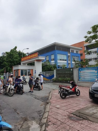 Cần bán nhà mặt phố Nguyễn Công Hoan - DT T2: 90m2 x 5 tầng - MT: Gần 6m - lô góc 3 mặt thoáng