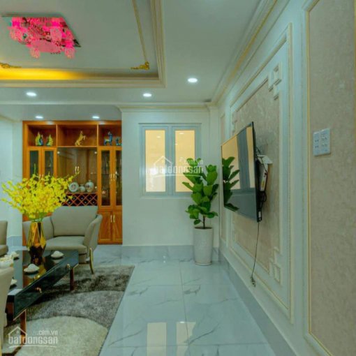 Bán nhà DT: 4x15m, DTSD: 250m2, 4 tầng, SHR, Tạ Quang Bửu, Quận 8. LH 0796 631 632 MTG