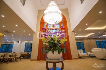Bán khách sạn 1 trệt 3 lầu mặt tiền khu resort Long Cung, 555m2, hướng Đông Nam, 46 tỷ TP. Vũng Tàu