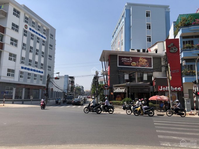 Bán nhà phố Joliibee góc ngã 4, 2 mặt tiền đường Hà Huy Giáp và Võ Thị Sáu, TP. Biên Hòa, 187,8m2