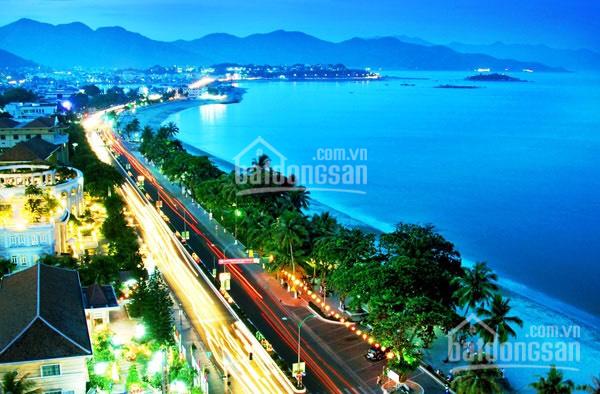 Chuyển nhượng khách sạn 4* chuẩn siêu vip mặt tiền khu phố Tây Nha Trang - 0965.126.255