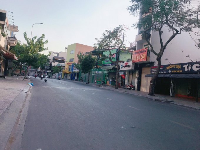 Mặt tiền đường Tân Sơn Nhì, Phường Tân Sơn Nhì, Quận Tân Phú, DT: 4x18.5m đúc 4 tấm, giá 17 tỷ