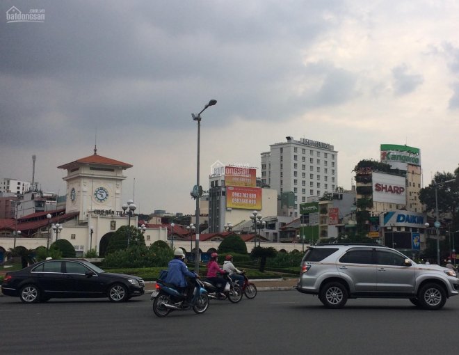 Bán nhà MT đường Nguyễn Trãi 8m x 20m, 6 lầu vị trí đẹp gần chợ Bến Thành trung tâm Quận 1