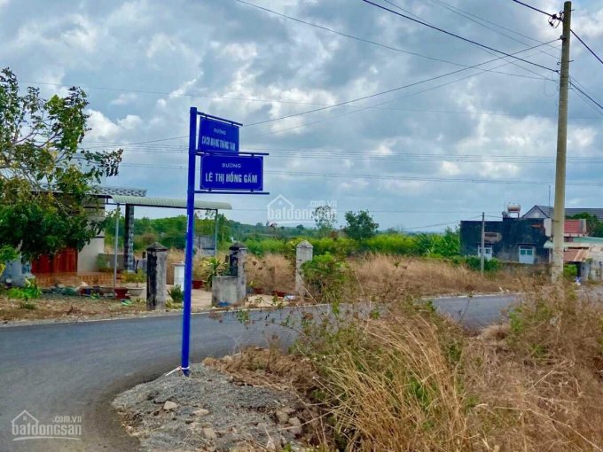Bán đất thổ cư sổ sẵn ngay thị trấn Đất Đỏ, cách QL55 700m mặt tiền đường CMT8 giá mềm