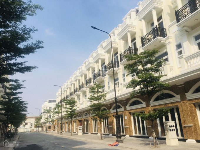 Chính chủ cần sang lại lô 60m2 dự án Icon Central Dĩ An, gần Vincom, Aeon Mall