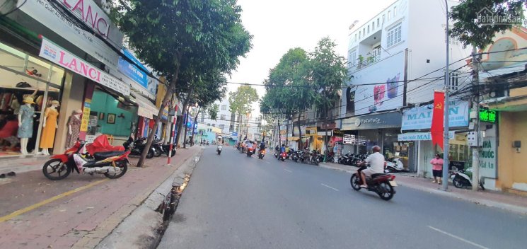 Bán nhà gần ngã 5 mặt tiền kinh doanh Nguyễn Văn Trỗi, DT=268m2(7.6x35m) giá chỉ 125 triệu/m2 có TL