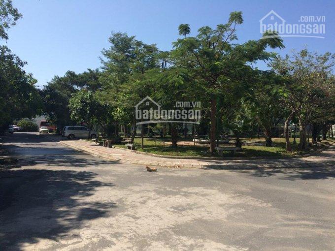 Bán đất biệt thự đường C1 KĐT Vĩnh Điềm Trung tại Nha Trang, lô góc 300m2 (ngang 17m)