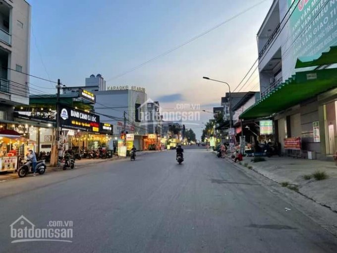 Cần tiền bán gấp 2 lô đất liền kề mặt tiền B5, khu dân cư Phú Thịnh
