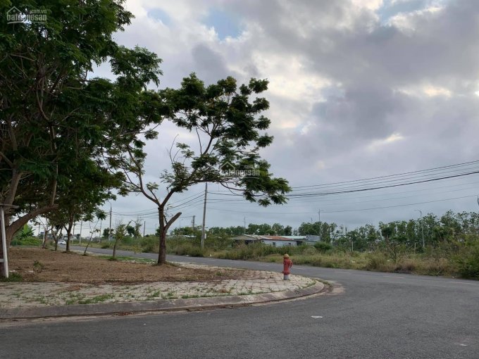 Hàng hiếm! Bán lô đất đường Mỹ Đa Tây 7, nhìn qua công viên - Khu Nam Việt Á. LH ngay Phụng Kim