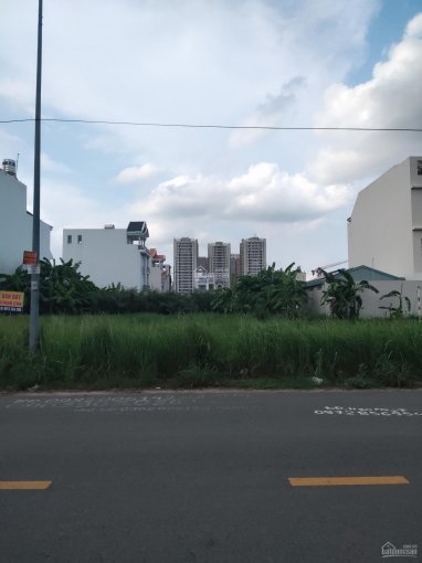 Bán đất mặt đường Nguyễn Văn Kỉnh 20m, TT quận 2, sổ đỏ riêng, DT 126m2, gần ttm, chợ, trường học