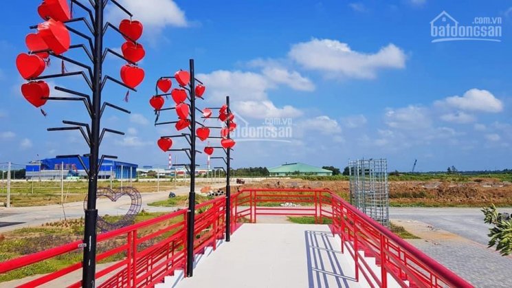 Nền đối diện cổng trường học dự án Vạn Phát Sông Hậu giá chỉ 750 triệu. 82,5m2