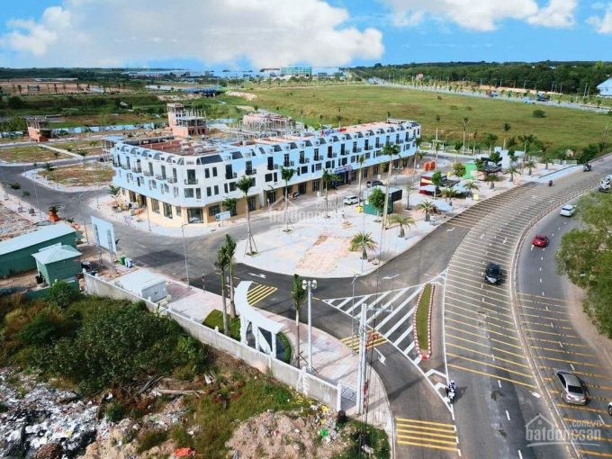 Kẹt tiền cần bán nhanh lô đất liền kề cổng Vsip 2
