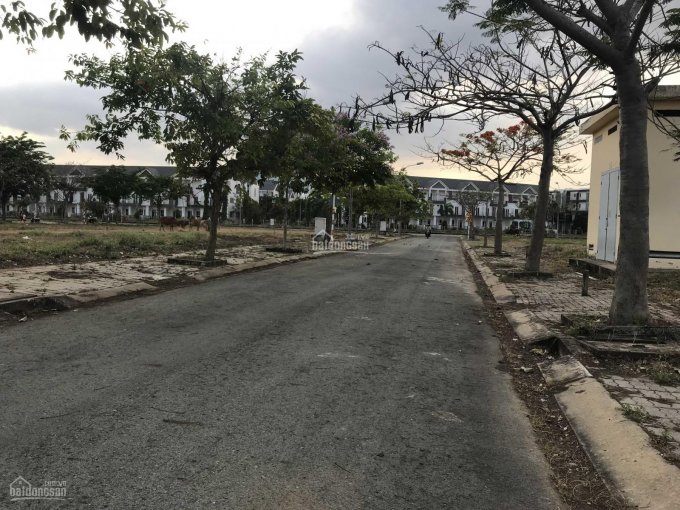 Cần bán lô đất biệt thự Valencia Quận 9, ngang 10m, công nhận 206m2
