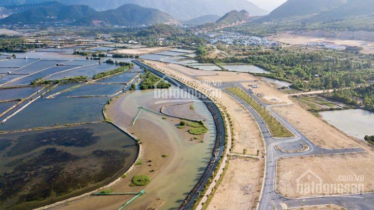 Biệt thự view Sông Tắc giáp đường Phong Châu, gần nhà hàng ẩm thực - DT: 253m2 - Giá 15 triệu/m2