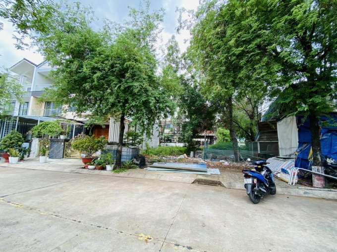 Chính chủ bán lô góc 2 mặt tiền 300m2 cực đẹp khu biệt thự Jamona Resort, Hiệp Bình Phước Thủ Đức