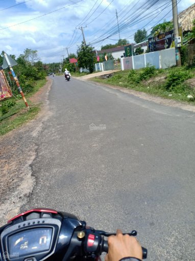 Chính chủ gửi bán lô đất tại Long An, trục đường Bưng Môn đi vô, từ Ql vào 800m, kế bên khu TDC