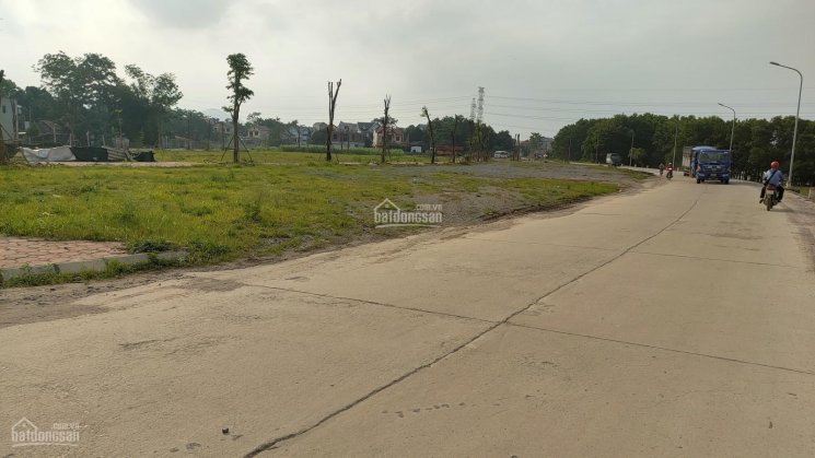 Chính chủ cần tiền bán gấp giá rẻ đất có sổ thị trấn Xuân Mai, đường rộng ngõ thông gần QL6, TL412
