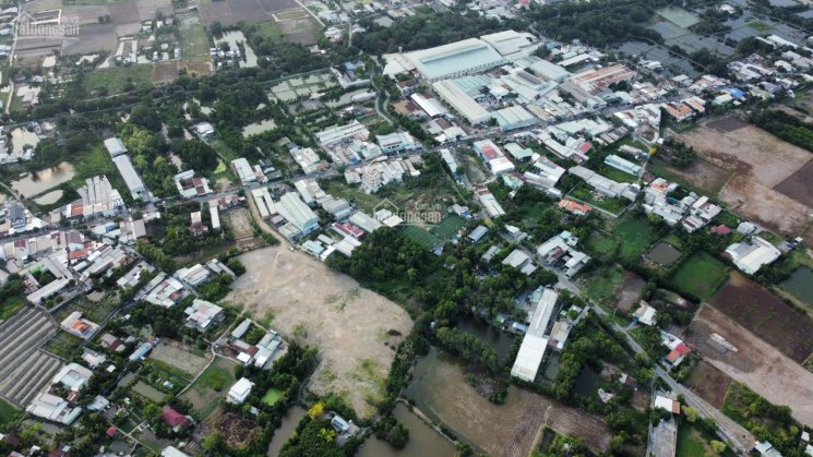 Cần bán đất đối diện cách chợ Thuận Đạt 100m