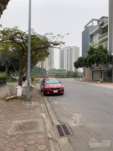 Bán đất giá cực rẻ ô tô vào 73.8m2 tại Kẻ Tạnh, Giang Biên xem là mua