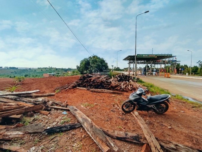 Cần bán 50m MT Quốc Lộ 14, gần trạm thu phí huyện Dak Song tỉnh Dak Nông, view khu du lịch