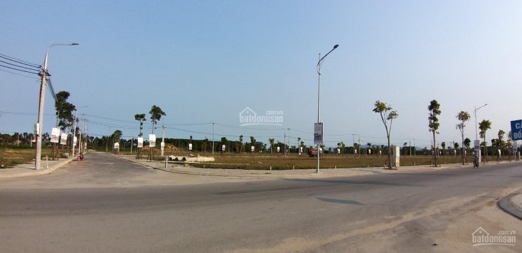 Bán lô đất mặt tiền đường 21m trung tâm Quảng Ngãi giá chỉ 1,3 tỷ, liên hệ 0905985926