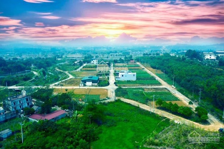 Cần tiền bán gấp lô đất sát làng văn hóa dân tộc Hòa Lạc giá 1x triệu/m2 nhỏ