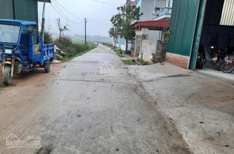 Bán 348m2, giá 5,5 triệu/m2, đất gần chợ Đồng Sài, Quế Võ, cách KCN QV2 có 1,5 km, LH: 0388153811